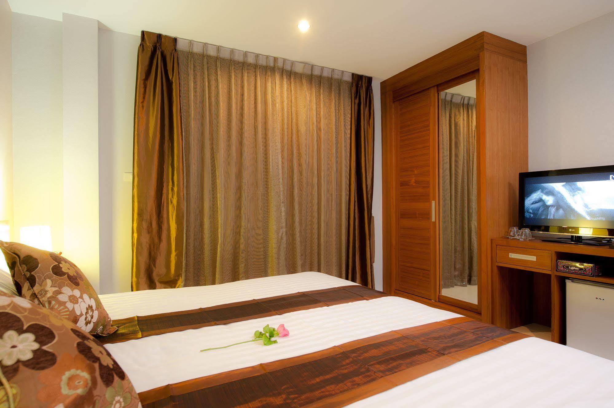 Rama Kata Beach Hotel Exteriér fotografie
